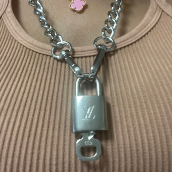 Louis Vuitton Silver Chain Padlock Necklace - Picture 3 of 11